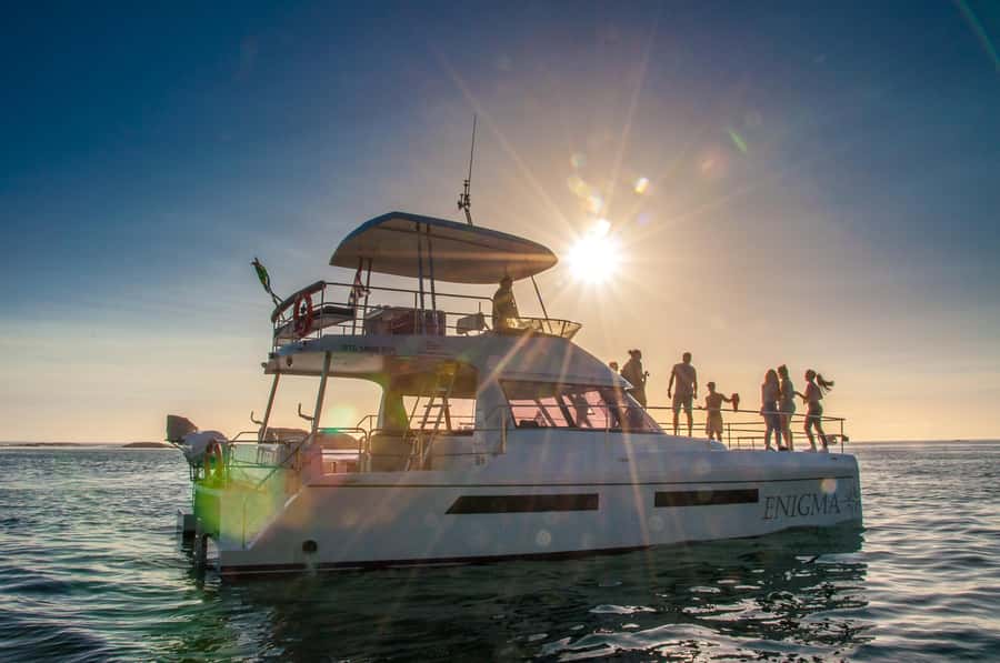 Cape Town: Sunset Champagne Cruise and 3-Course Dinner - Key points to know before booking