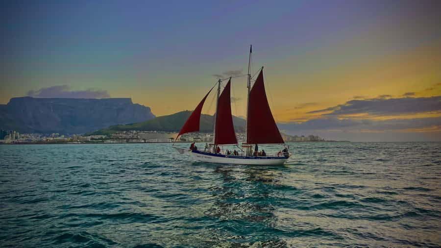 Cape Town: Sunset Cruise from V&A Waterfront with Bubbly - Key points to know before you book