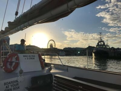 Sunset Cruise from V&A Waterfront with Bubbly