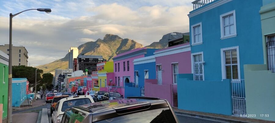 Cape Town: Table Mountain,Cape Point & Penguins Private Tour - Muizenberg closes the coastal loop