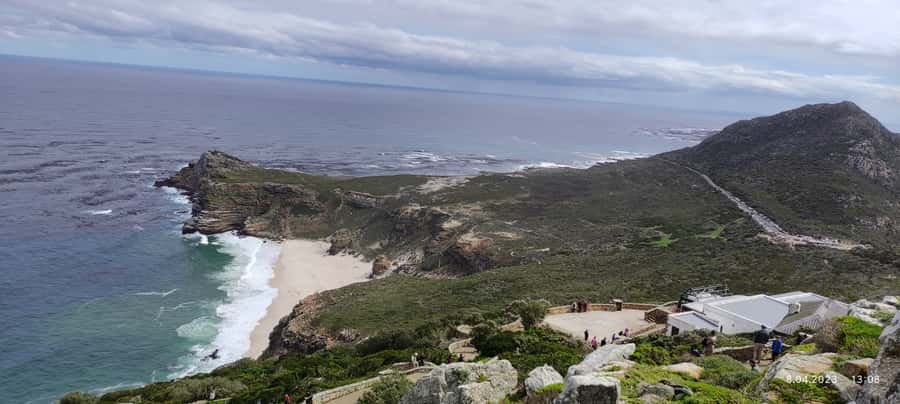 Cape Town: Table Mountain,Cape Point & Penguins Private Tour - Simon’s Town is the practical lunch stop