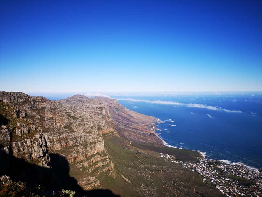 Cape Town: Table Mountain Half–Day India Venster Hike - Riding the cable car back down