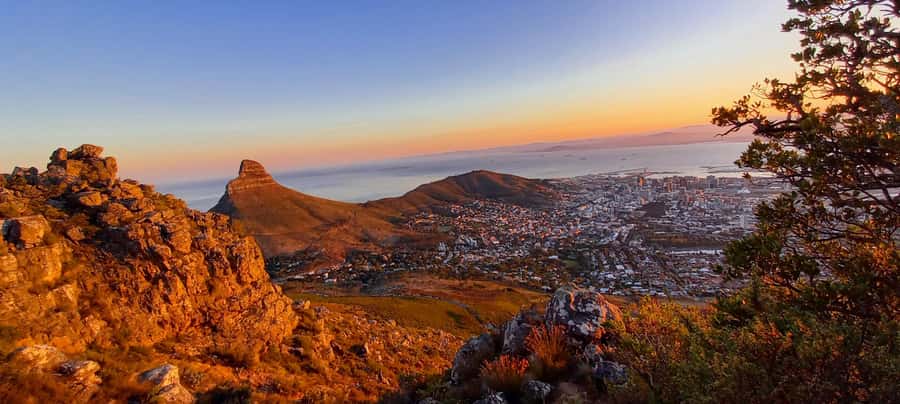 Cape Town: Table Mountain Hike via India Venster Morning - Rock steps and the India Venster viewpoint