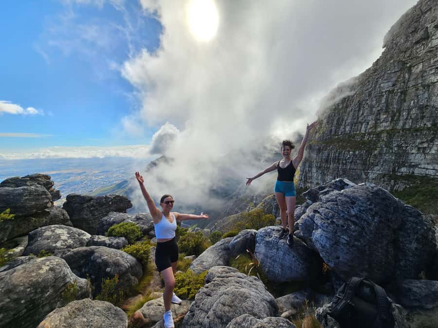 Cape Town: Table Mountain Hike with an Expert Guide - Fitness, clothing, and what to carry