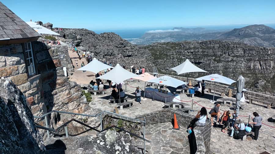 Cape Town:- Table Mountain including Hotel Transfer - What the $140 price really buys