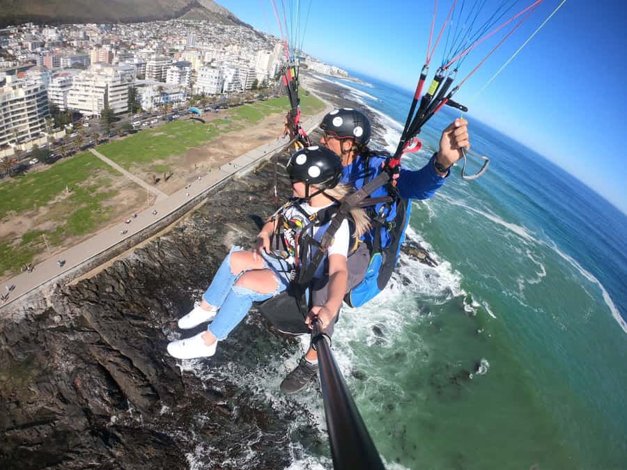 Cape Town: Tandem Paragliding Flight with the Experts - Who should book this flight?