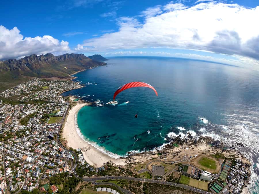 Cape Town: Tandem Paragliding with views of Table Mountain - Who should book this flight?