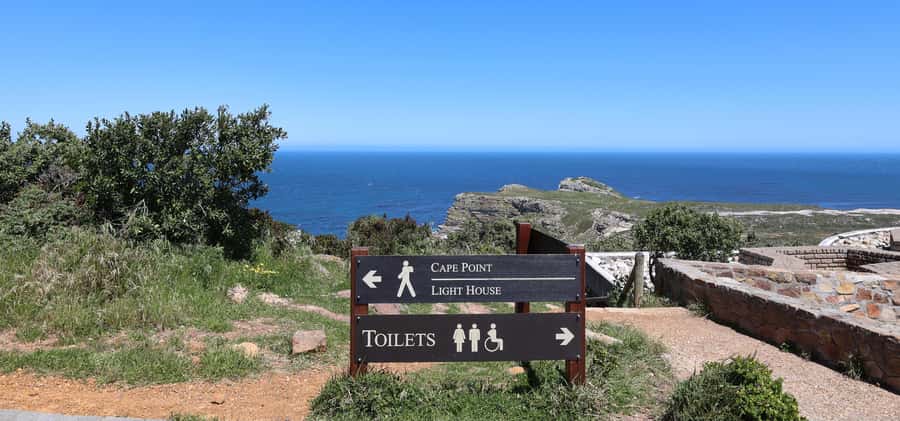 Cape Town: Tour Cape Point & Boulders Beach Penguin Day Trip - Cape Point and the old lighthouse