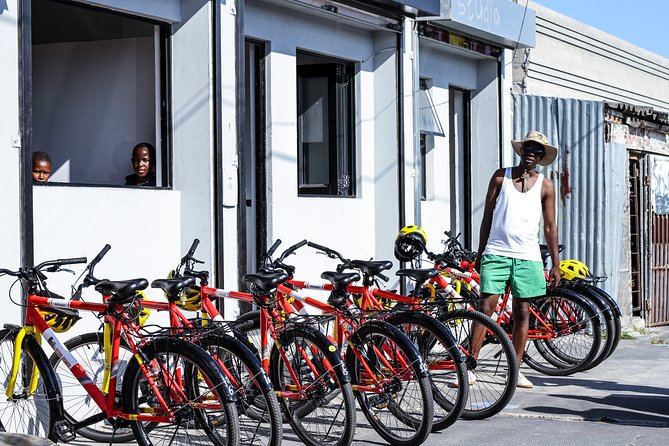 Cape Town - Township Tour with Lunch - Lunch brings several cultures to the table