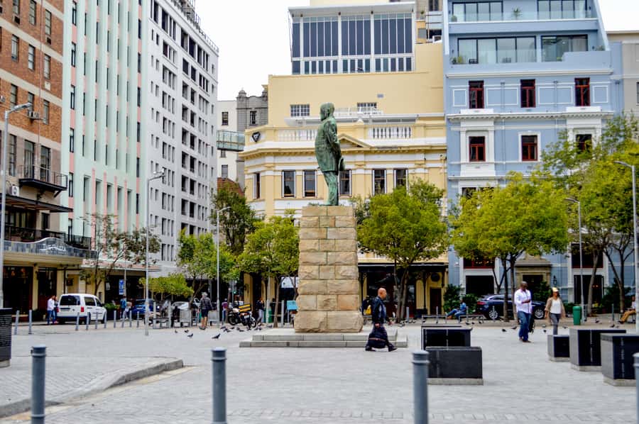 Cape Town Uncovered : Half-Day City Tour and Table Mountain - The guide can shape the whole experience