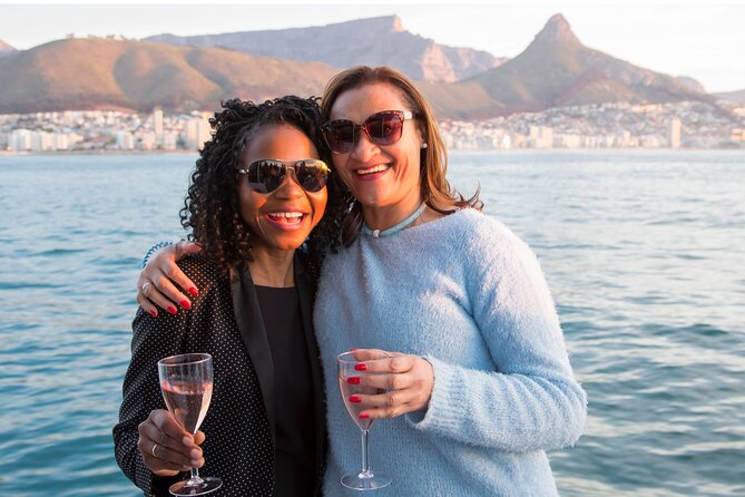 Champagne Cruise (Pre-Sunset) from Cape Town - A relaxed sail or a lively party boat?