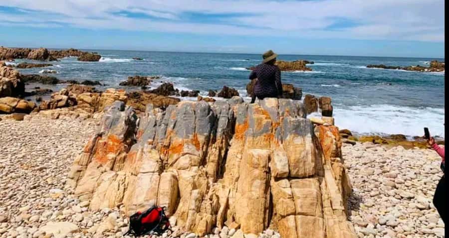 Costal Hiking Sacramento Trail: Port Elizabeth - Dune-top paths and wide ocean views