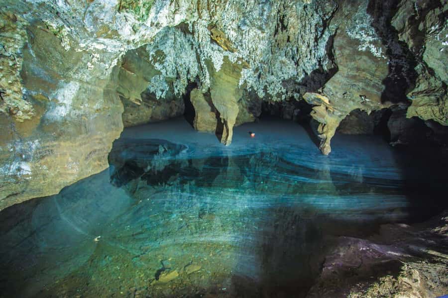 Cradle of Humankind and Sterkfontein Caves Half-Day Tour - Lunch, shopping, and the afternoon return