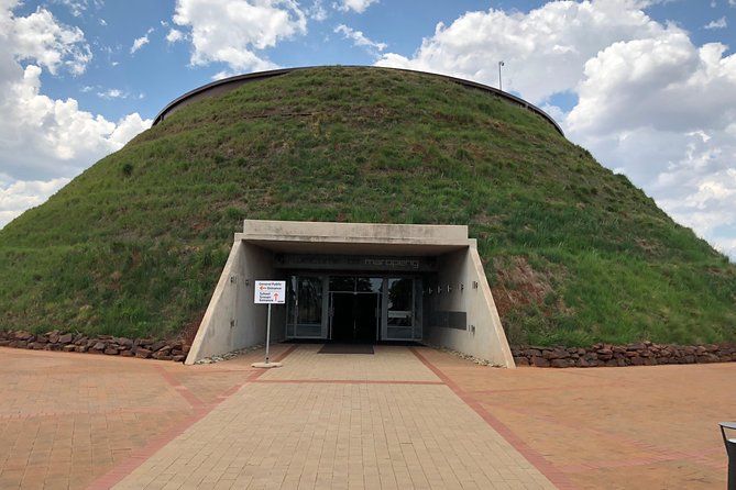 Cradle of Humankind Tour with Lion Safari from Johannesburg - What the long drive is like with Jason