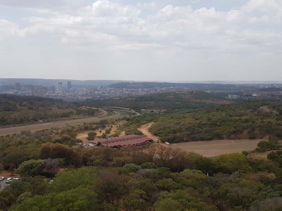 Cullinan Diamond Mine & Pretoria Full Day Tour - Guide quality makes the difference