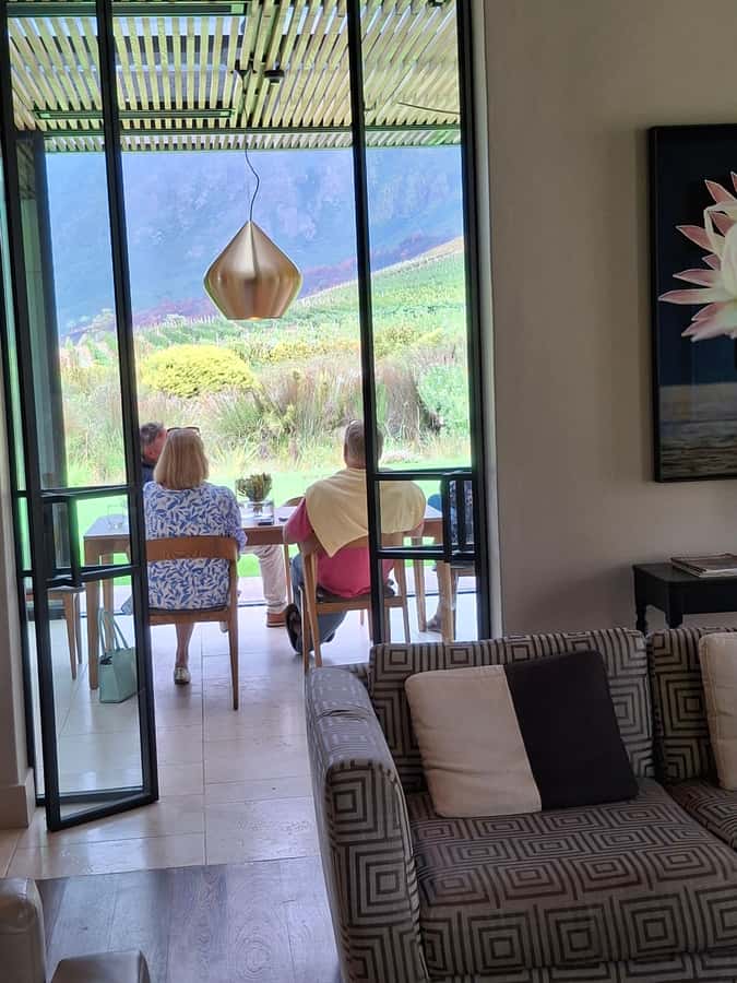 CUSTOMISED PRIVATE WINE TOUR WITH LUNCH - CAPE TOWN - Who will enjoy this tour most
