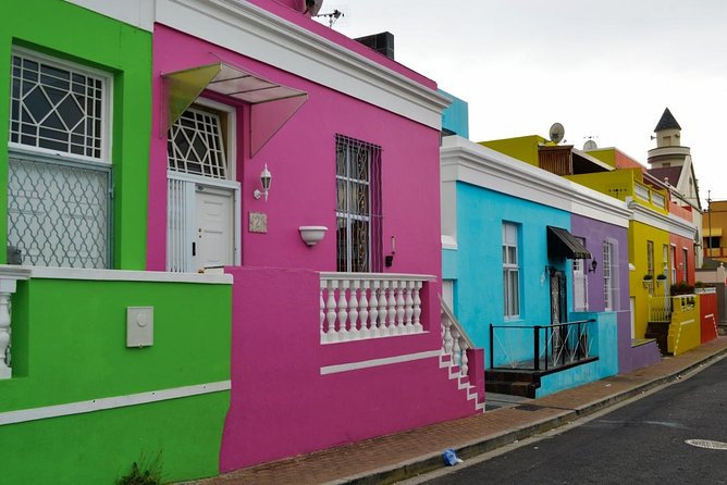 Discover Cape Town City Cycle Tour - Starting beside Green Point Lighthouse