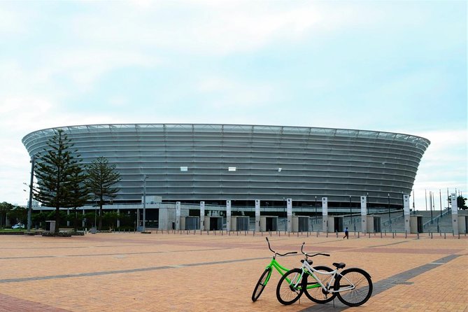Discover Cape Town City Cycle Tour - Small groups and the guide’s role