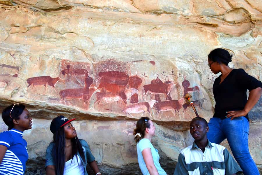 Drakensberg Kamberg Cave Art & Mandela Capture Site Day Tour - Vehicles, Guides, and Pickup Details