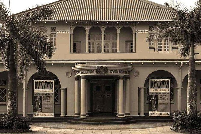 Durban: City Sightseeing and Walking Tour - Transport, walking, and what to bring