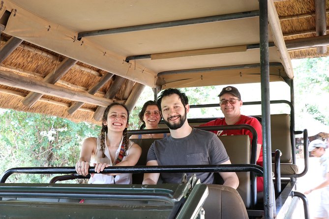 Elephant Experience & Lesedi Cultural Village - A useful pause at the Chameleon African Curio Market
