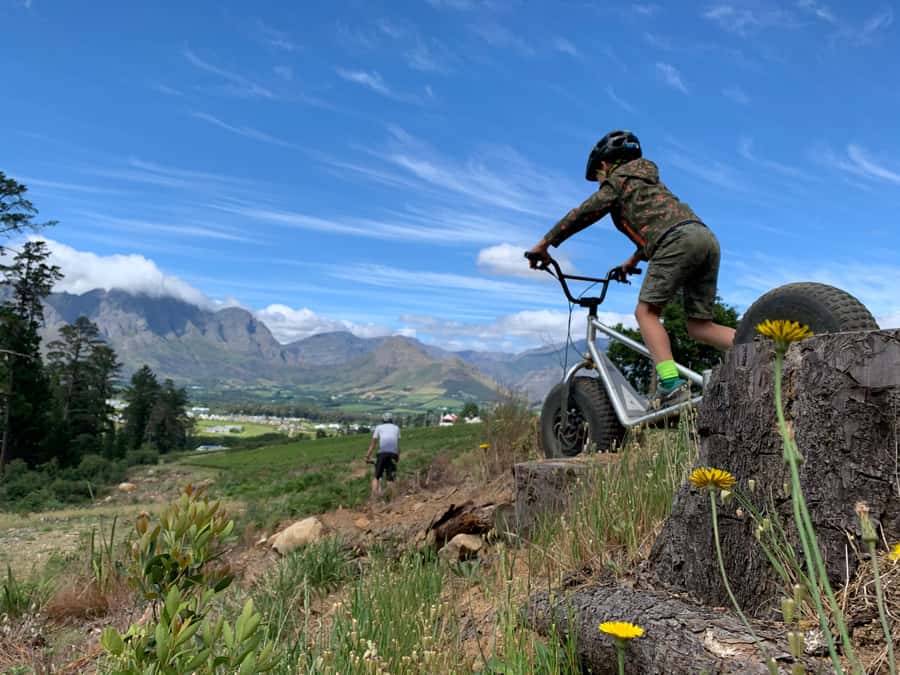 Franschhoek: Downhill Scooter Tour - Your first 10 minutes: learning to handle the scooter