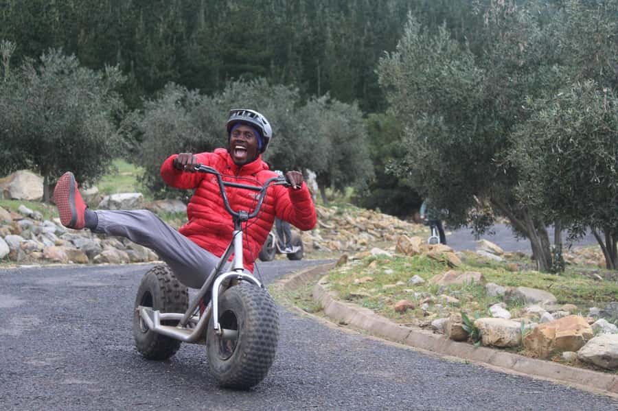Franschhoek: Downhill Scooter Tour - The 10-minute 4x4 transfer to the upper route
