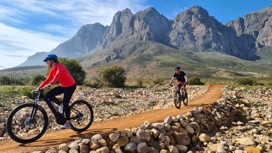 Franschhoek: E-bike Tour with Wine Tasting and Lunch - How difficult is the e-bike tour?