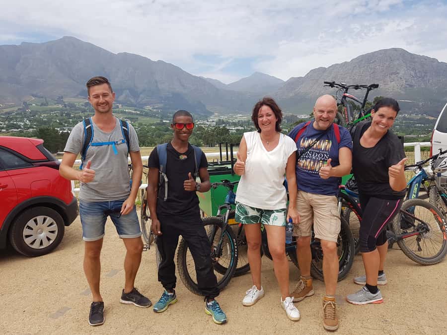Franschhoek: E-bike Tour with Wine Tasting and Lunch - Leaving Stellenbosch by e-bike