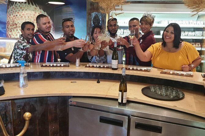 From CapeTown: Stellenbosch Half Day Wine Tour - The first farm: six wines and a flexible cheese pairing