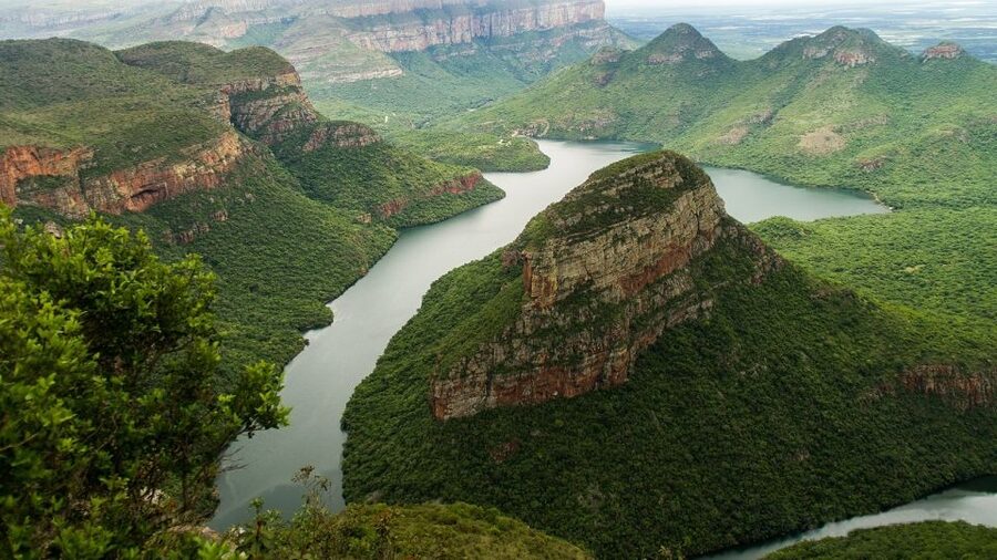 From Hazyview: Blyde River Canyon Highlight & Boat Cruise - The Three Rondavels and unusual canyon geology