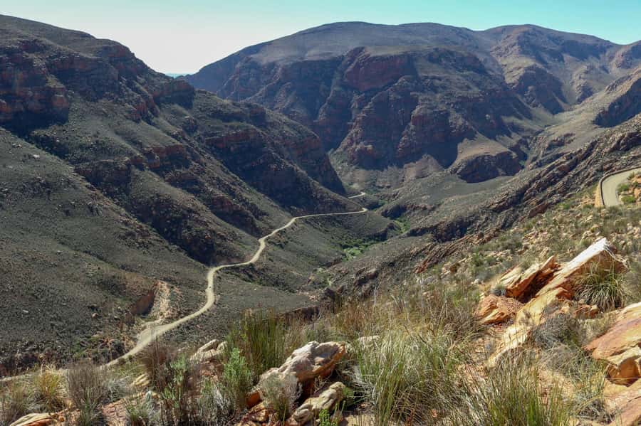 From Oudtshoorn: Full-Day Private Swartberg Mountain Tour - From Oudtshoorn to the southern slopes of Swartberg Pass