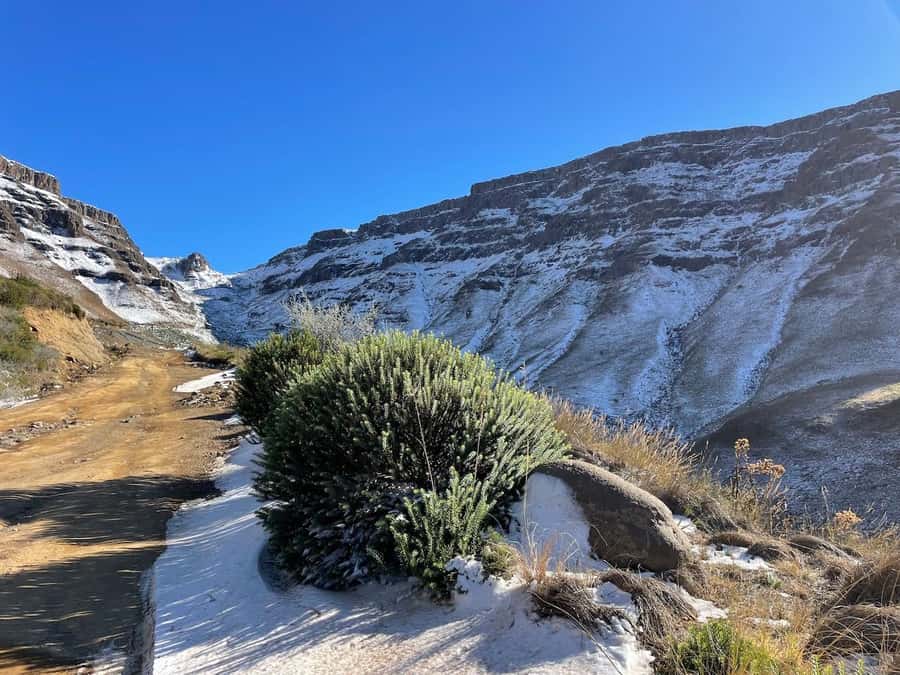 From Underberg: Sani Pass Private Day Tour - Crossing the South African and Lesotho borders