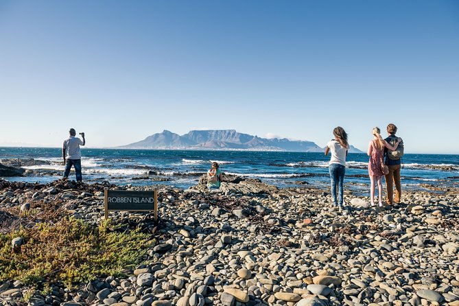 Full Day Private Robben Island & City - Robben Island puts the day’s history first