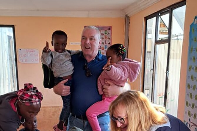 Full-Day Soweto, Apartheid Museum and Lunch Tour - Remembering 1976 at Hector Pieterson Museum