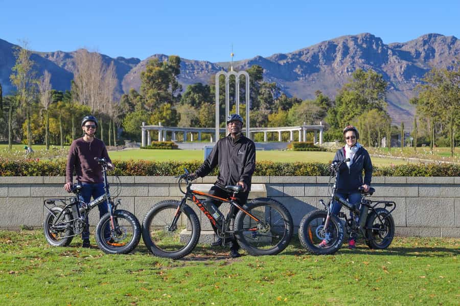 Full-Day Winelands E-Bike Tour with Wine Tasting & Lunch - The guides and the feel of the day