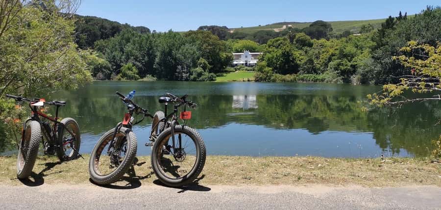 Full-Day Winelands E-Bike Tour with Wine Tasting & Lunch - The hilltop Méthode Cap Classique stop