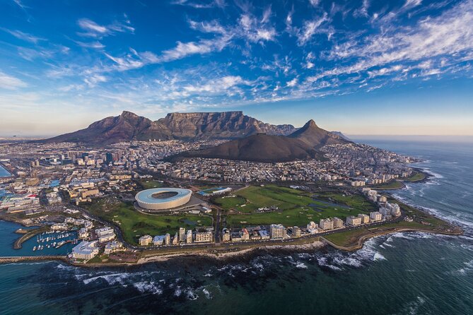 Full Peninsula Scenic Helicopter Flight with Free Boat Cruise - Table Mountain and the Twelve Apostles from the air