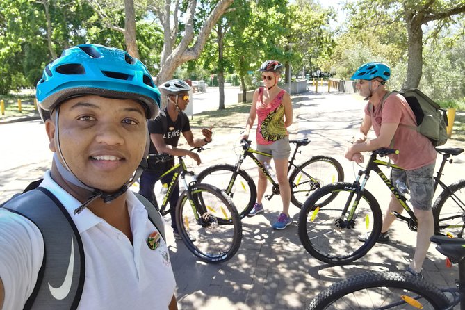 Guided Bike Tour of Stellenbosch - The ride into Jonkershoek Valley