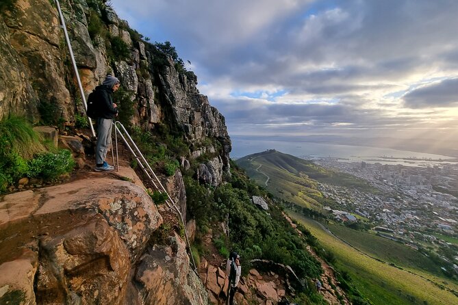 Guided Hike to Lions Head Cape Town by Sunrise or Sunset - Why Lion’s Head works so well at sunrise or sunset