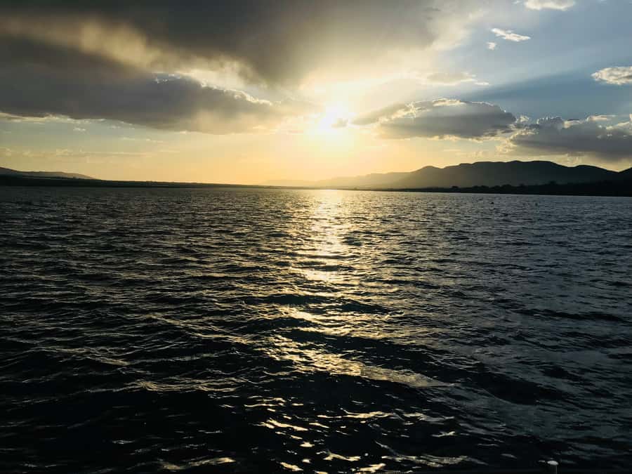 Hartbeespoort: 2-Hour Dam Cruise with South African Food - Who will enjoy this cruise most