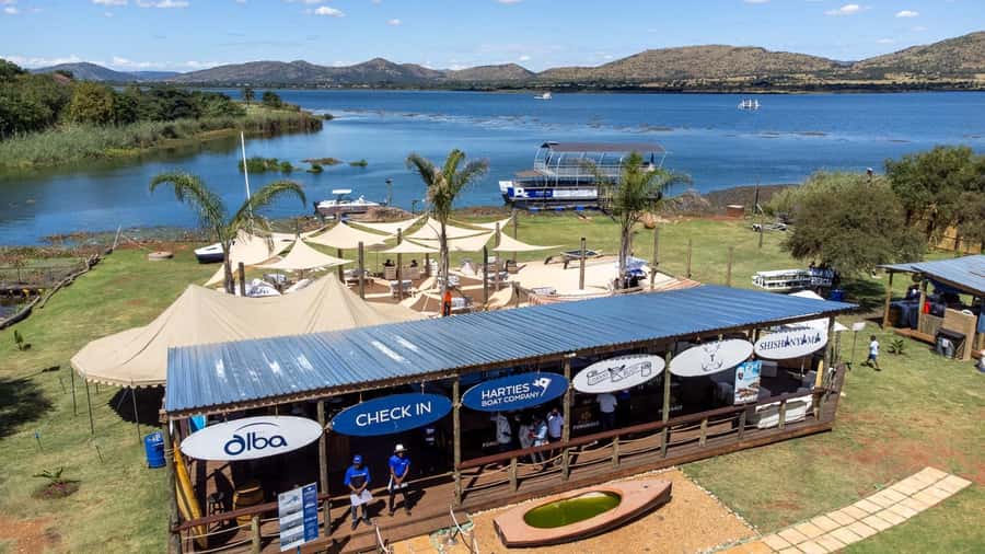 Hartbeespoort Dam: 1 Hour Cruise & Sunday Buffet Lunch - What your R595 Sunday package actually includes