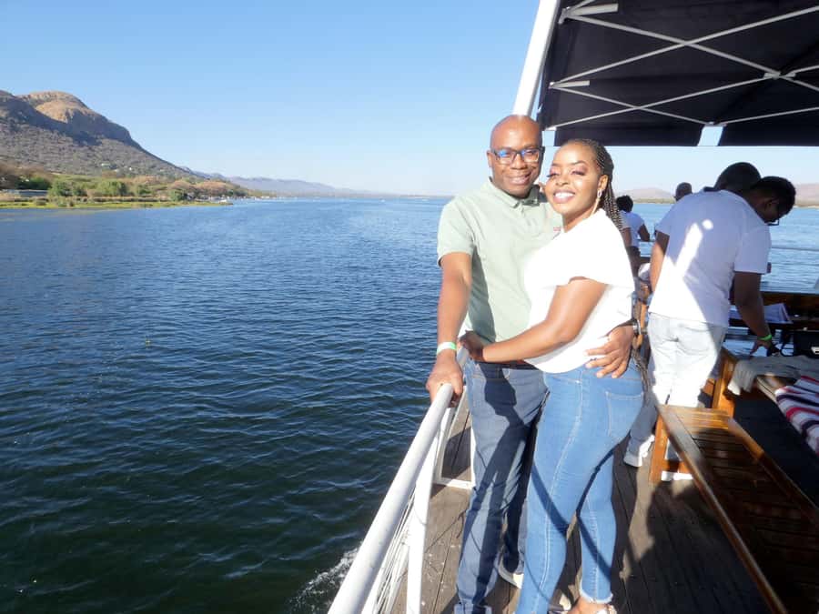 Hartbeespoort Dam: 1 Hour Cruise & Sunday Buffet Lunch - Choosing the right cruise time