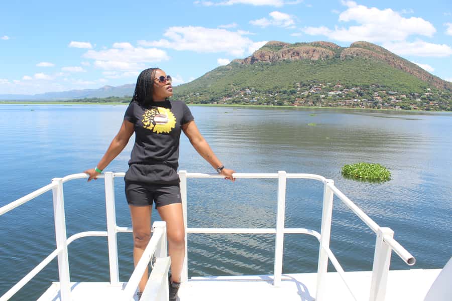 Hartbeespoort Dam: The Luxury Alba Boat Cruise with Food - De Rust and the first serving of finger foods