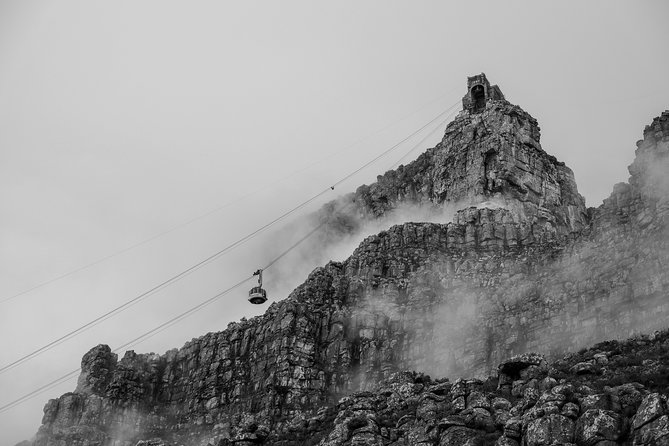 Hike Table Mountain via the India Venster trail - Who will enjoy India Venster most