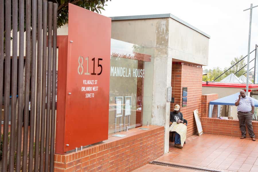 Johannesburg and Soweto Apartheid Full Day Tour w/Lunch - Morning pickup and the first look at Jozi