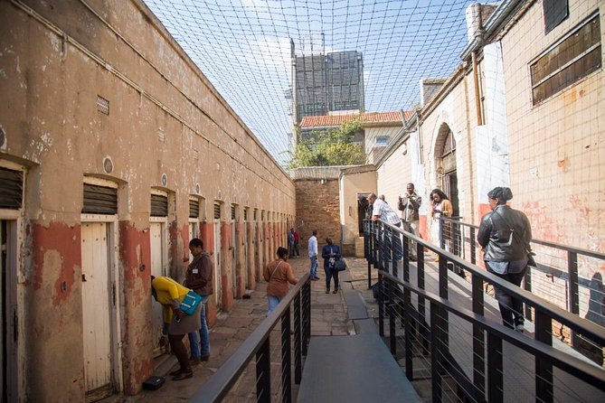 Johannesburg Half Day City Tour - Guides make the difference between a drive and a lesson