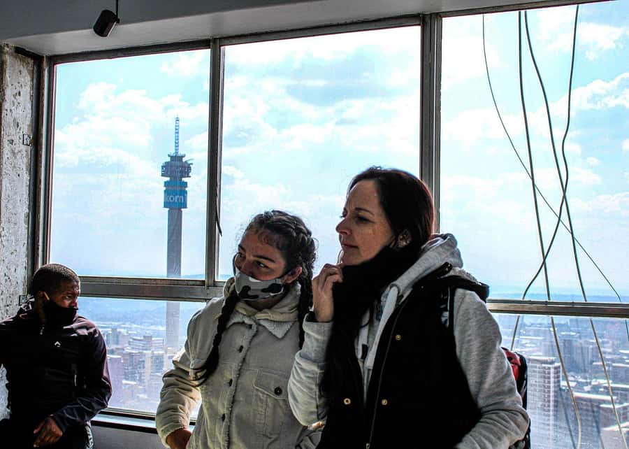 Johannesburg: Hillbrow Walking Tour Including Ponte building - Inside Ponte City, from apartments to the basement
