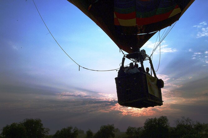 Johannesburg: Hot Air Balloon Flight along Magalies Valley - Leaving Sandton before the city wakes
