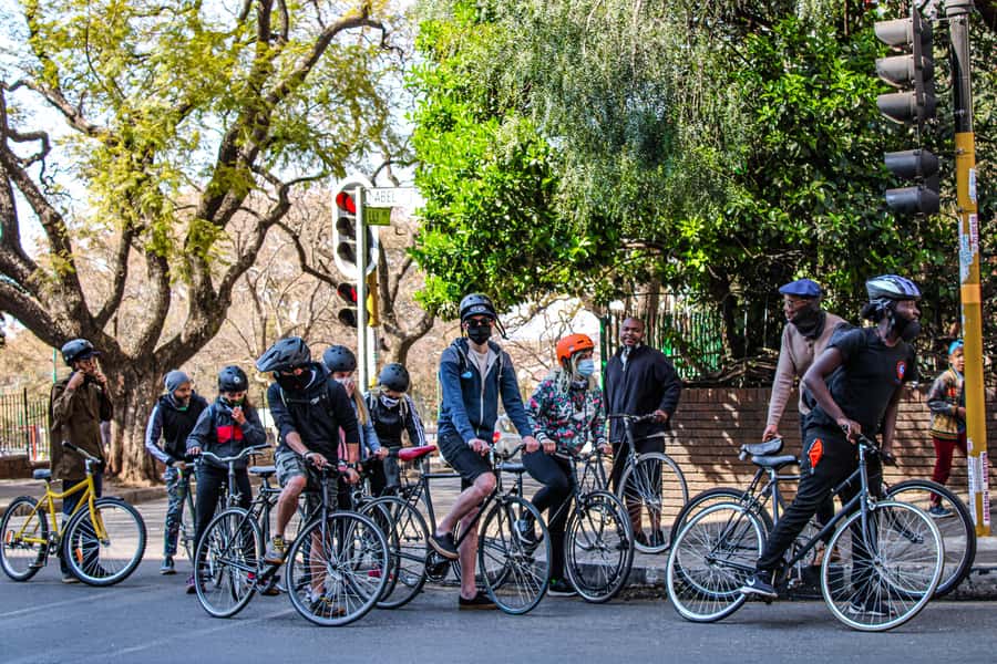 Johannesburg: Inner City Guided Cycling Tour - Braamfontein street art and student energy